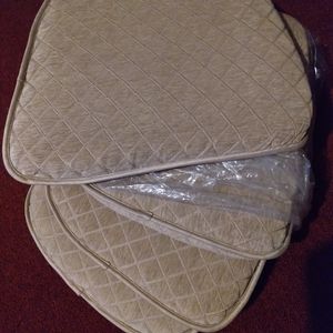 4 kitchen chair cushions